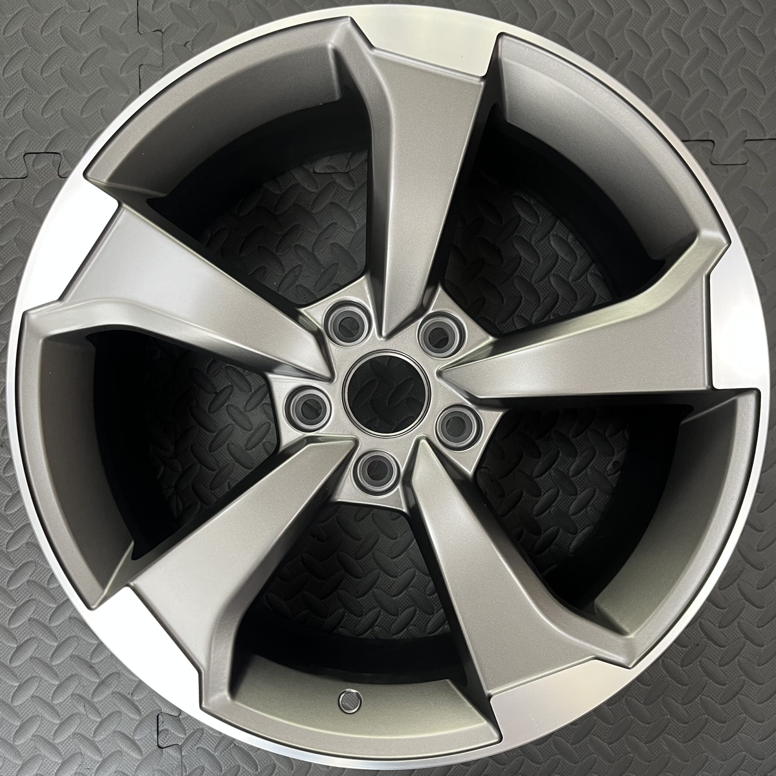 F1E250DB-EBB0-4275-9175-8BF64F32C176