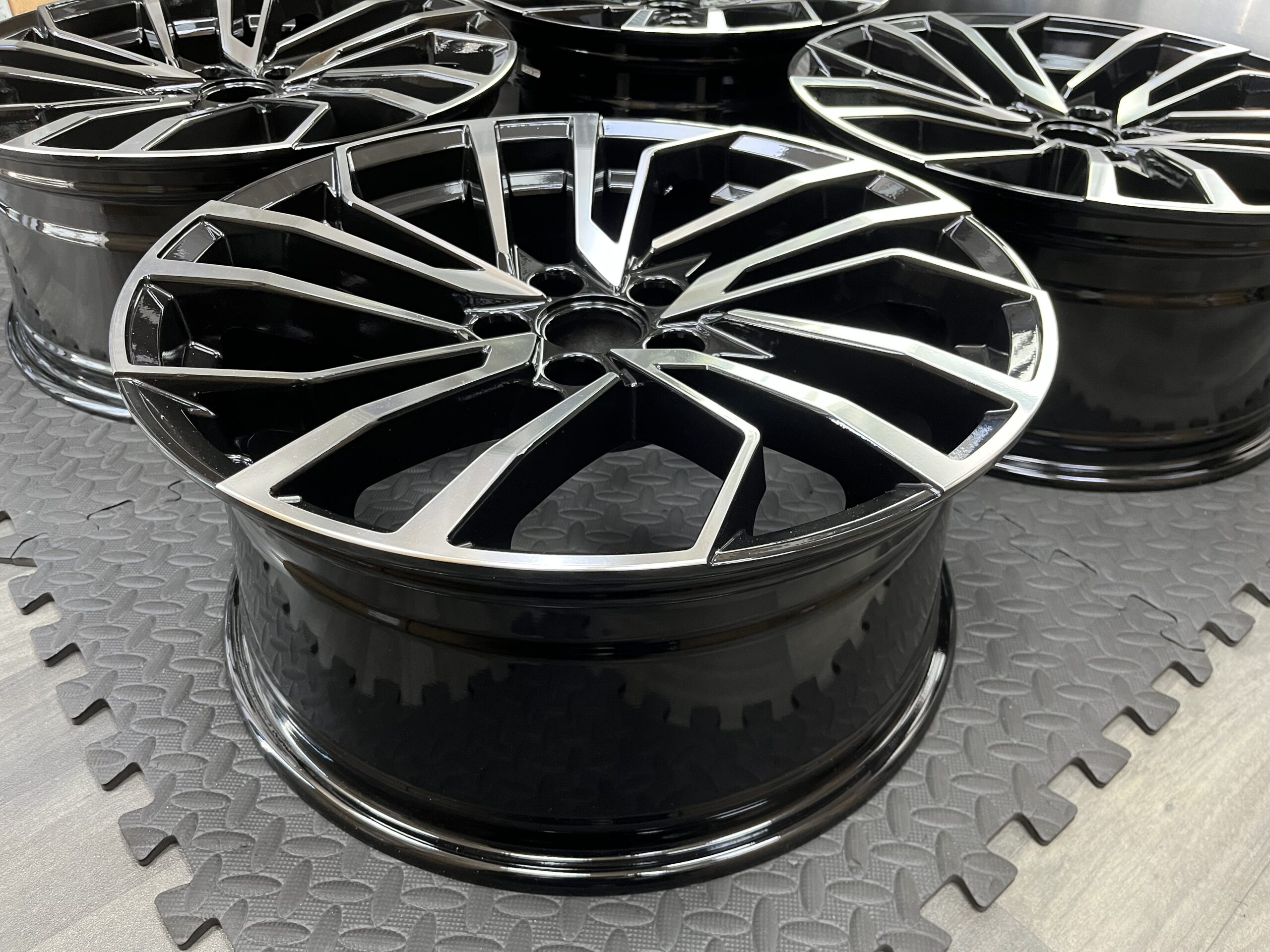 AUDI RS5 STYLE - Image 6