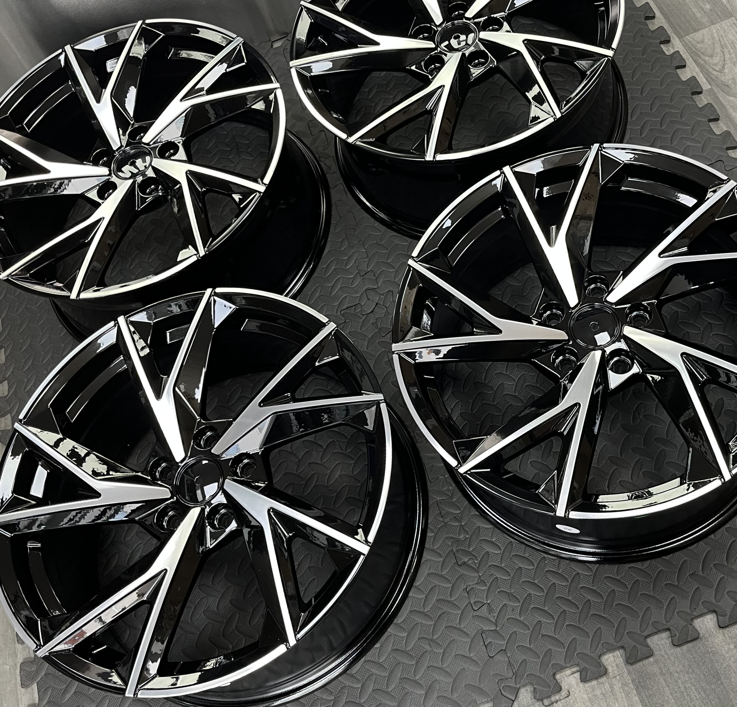 AUDI R8 V2 STYLE - Image 5