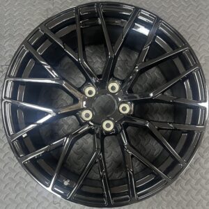 AUDI R8 BLACK EDITION STYLE