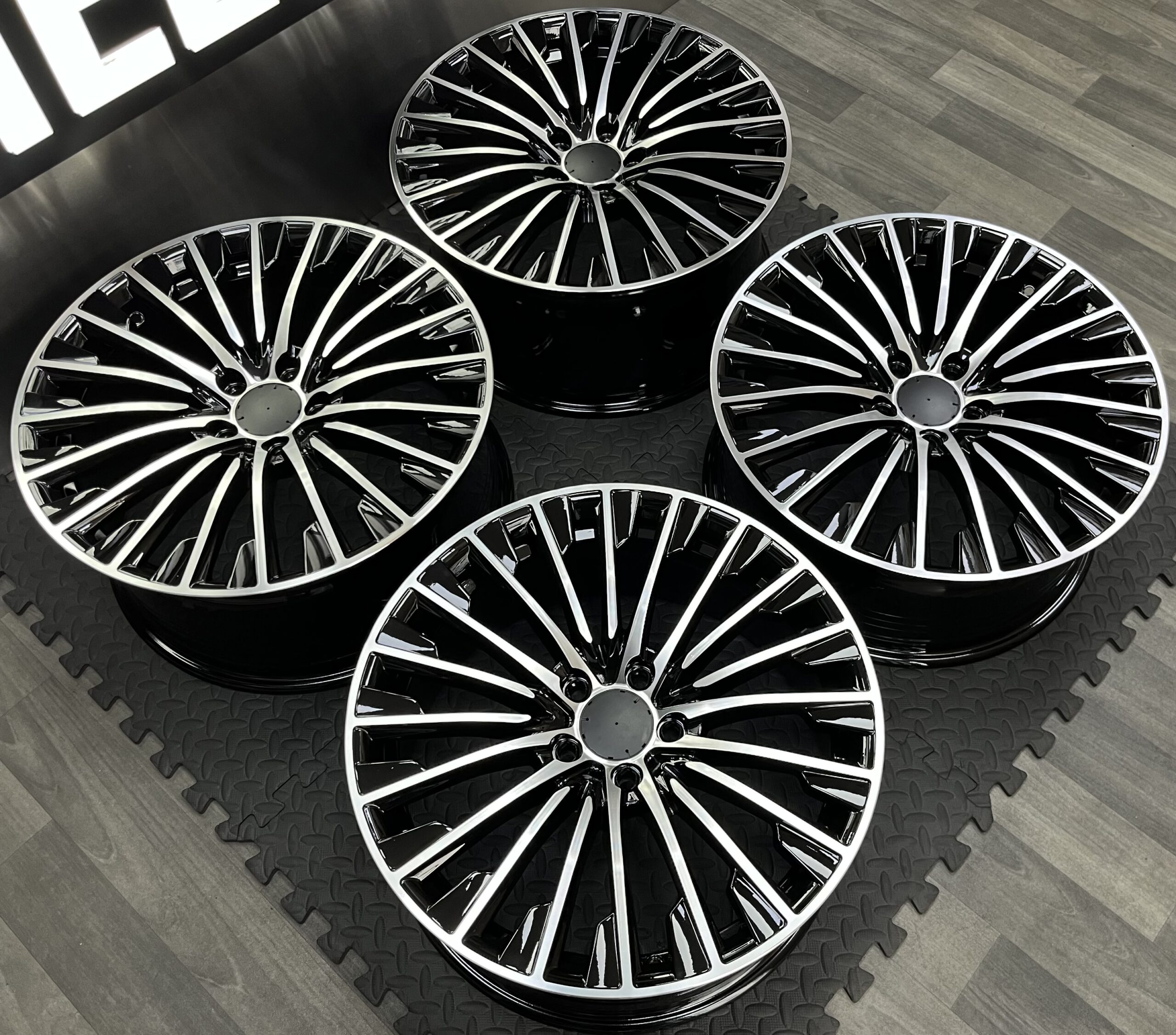 MERCEDES 2025 TURBINE STYLE 5X112 66.6 - Image 3