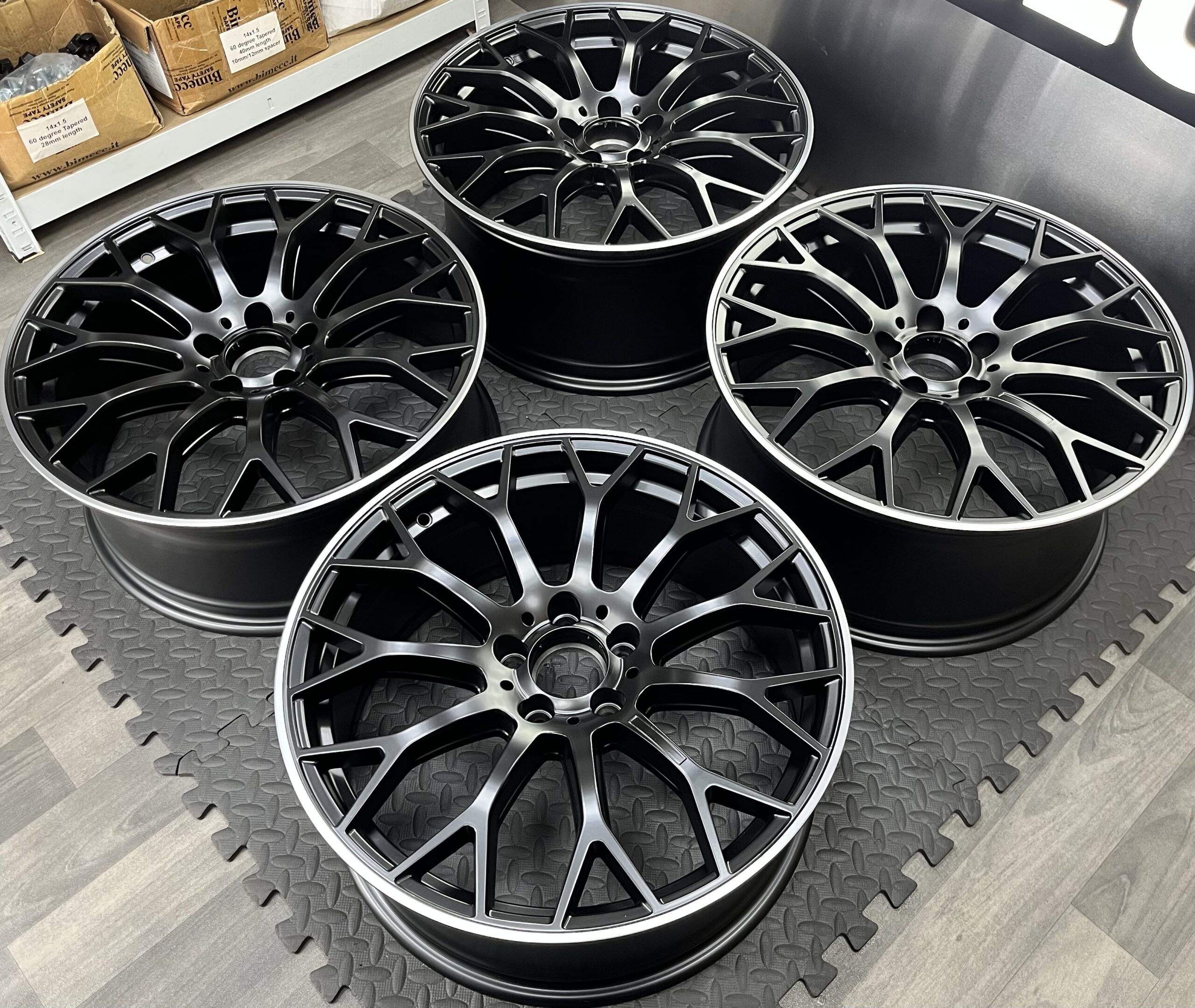 MERCEDES C63 AMG V3 STYLE 5X112 66.6 - Image 5
