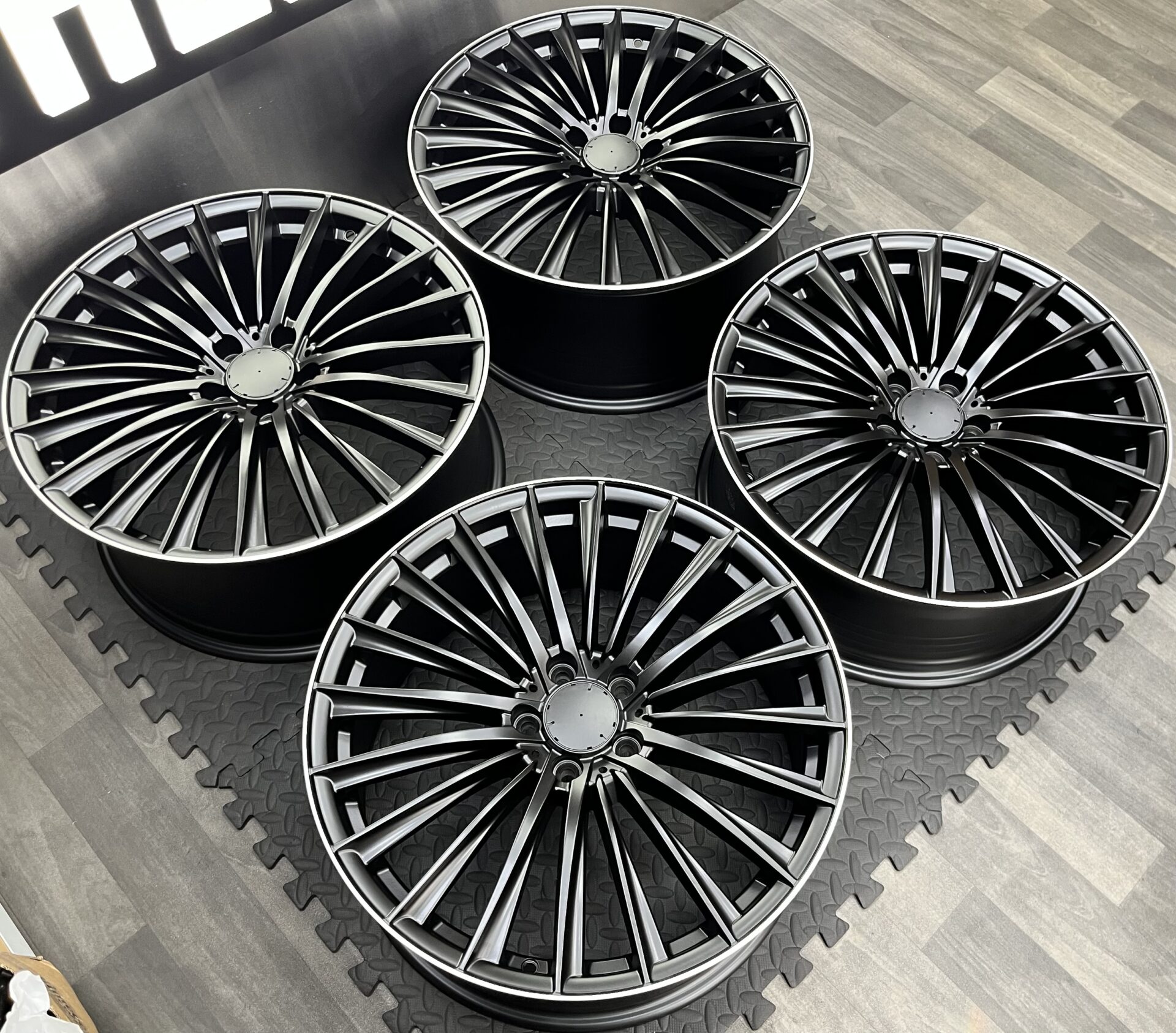MERCEDES AMG 2025 TURBINE STYLE 5X112 66.6 - Image 3