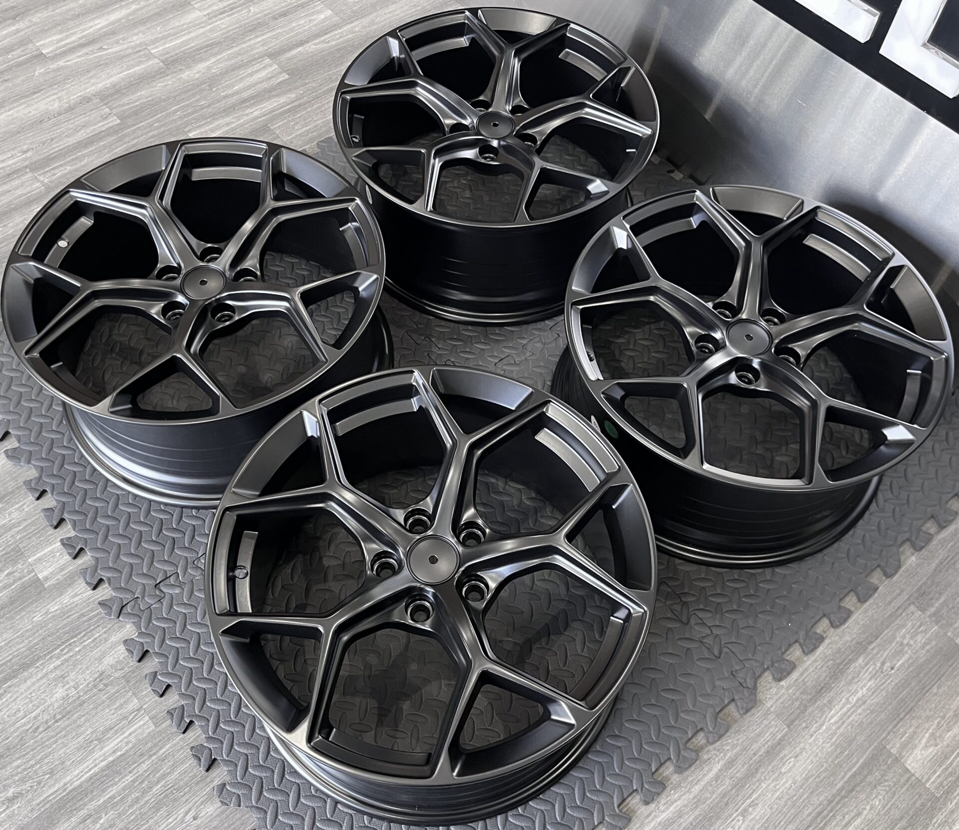 AUDI RS3 STYLE 5X112 66.6 - Image 5