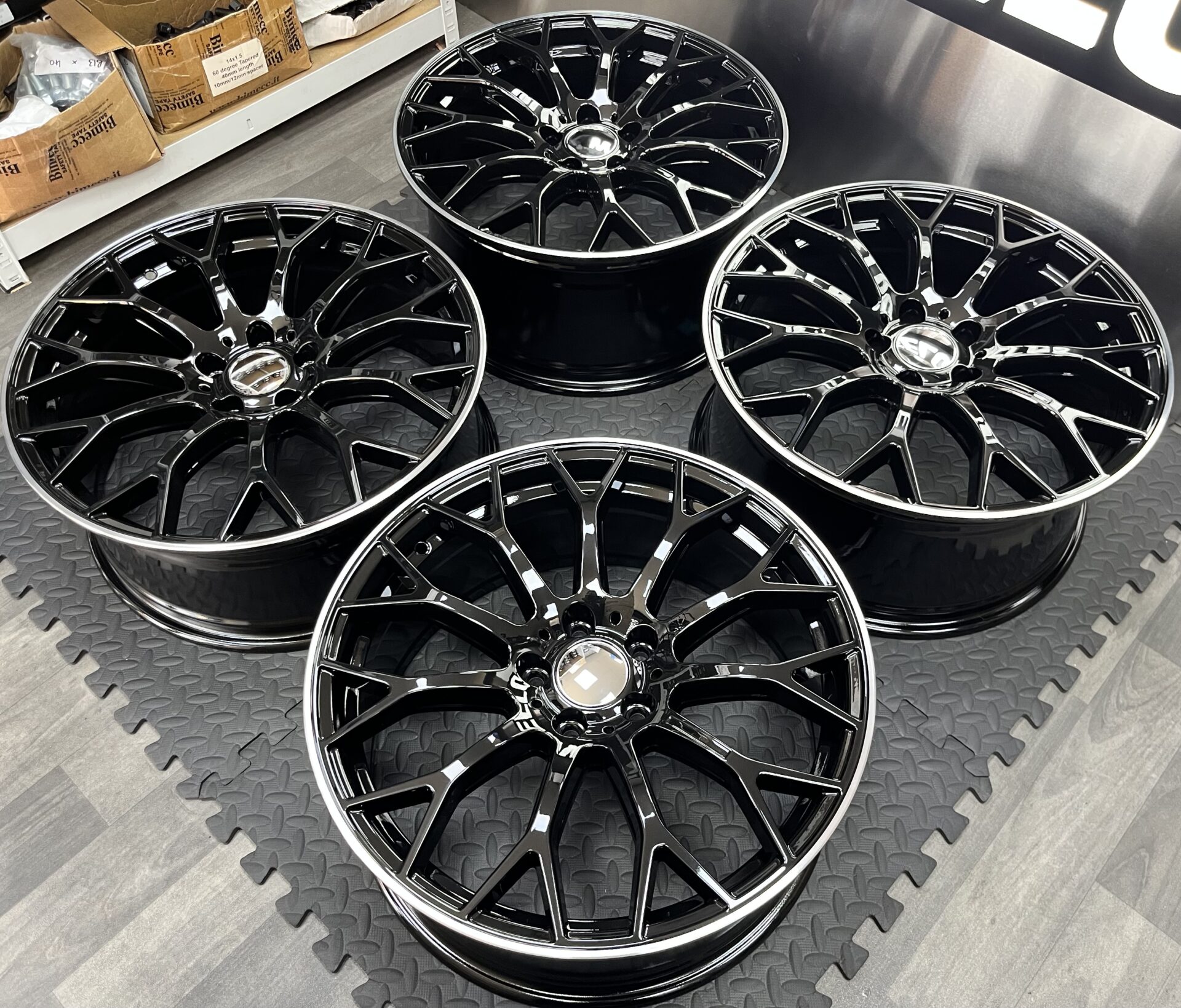 MERCEDES C63 AMG V3 STYLE 5X112 66.6 - Image 5