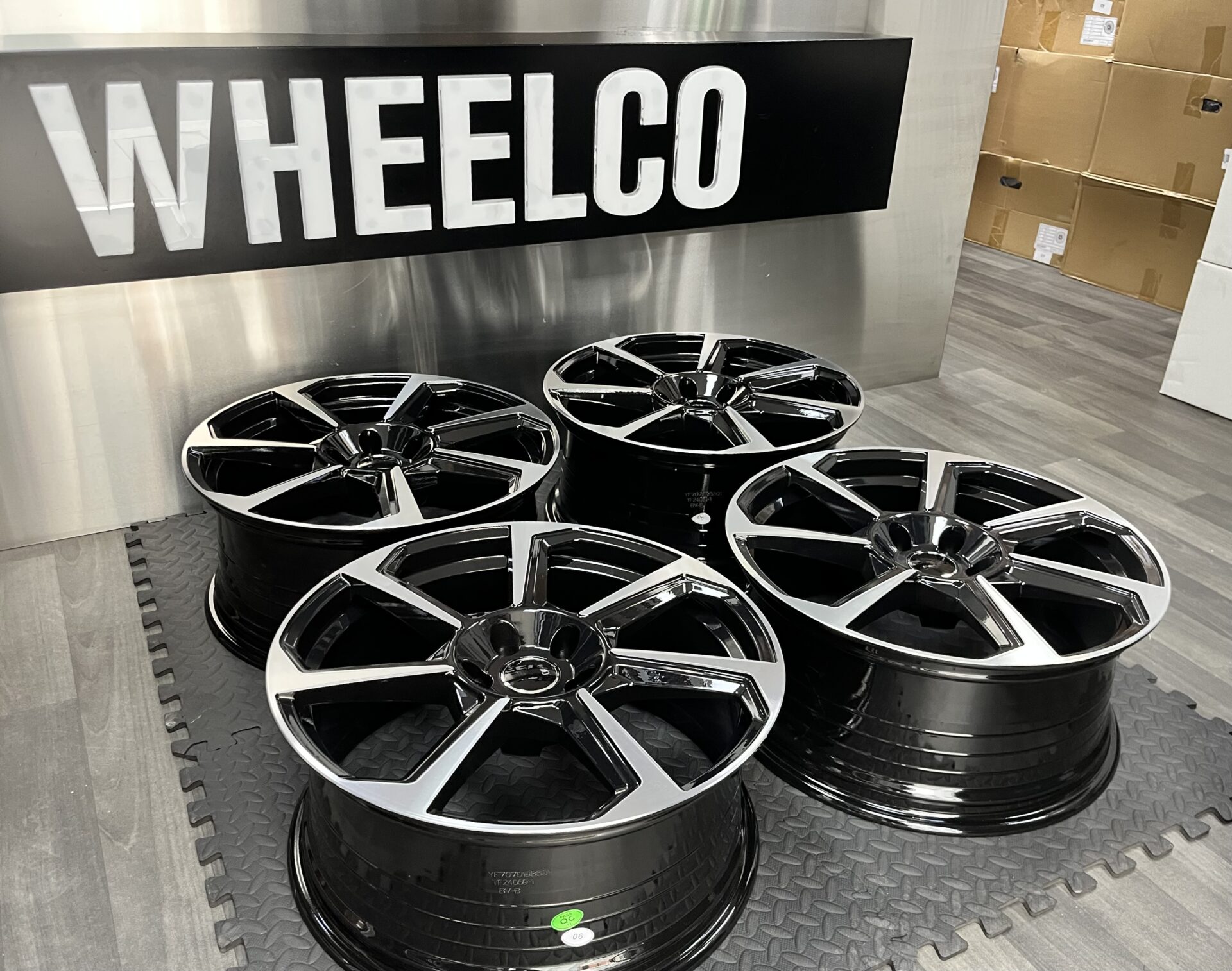 AUDI TTRS V2 STYLE 5X112 66.6 - Image 2