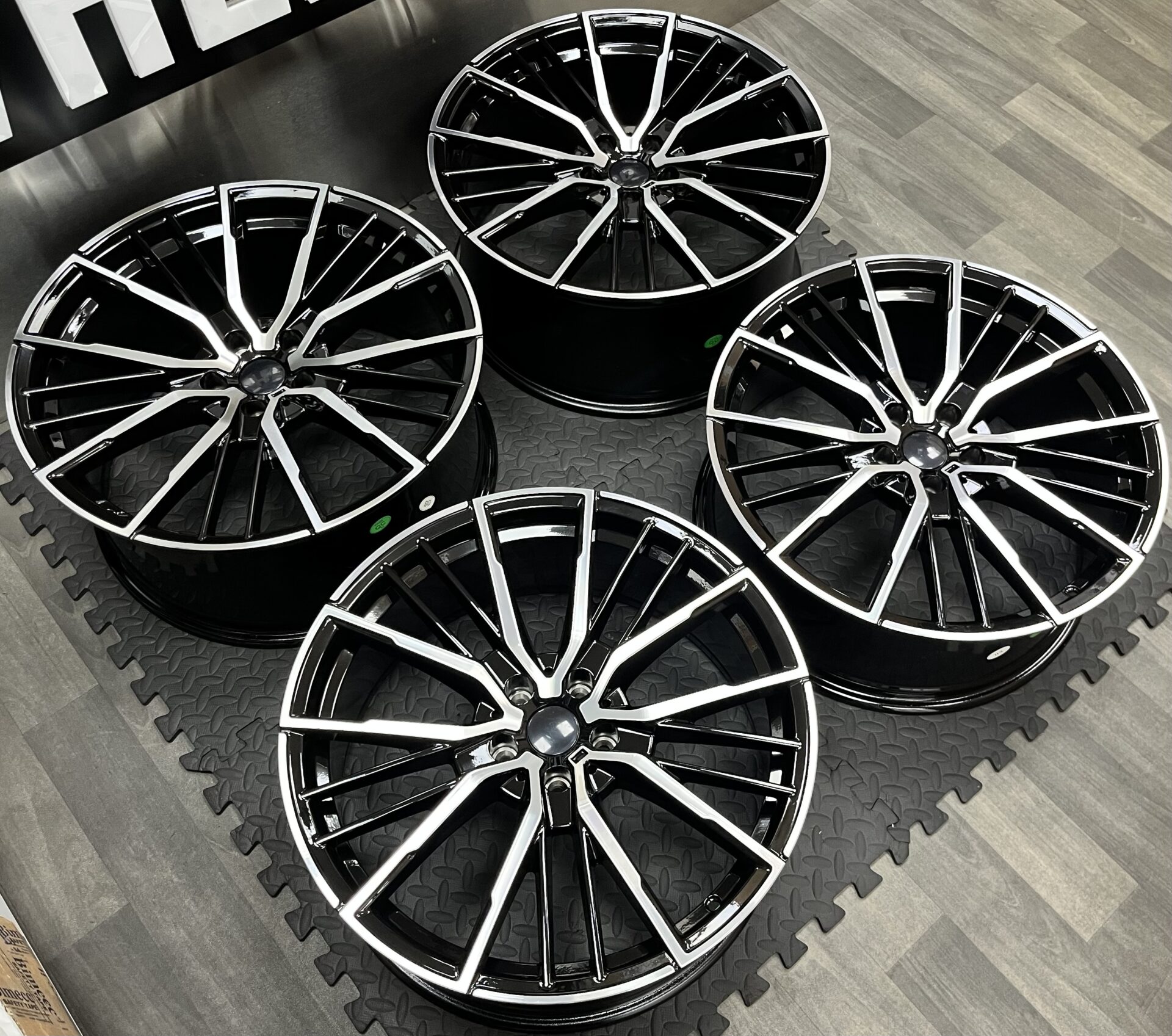 BMW 552M STYLE 5X112 66.6 - Image 3