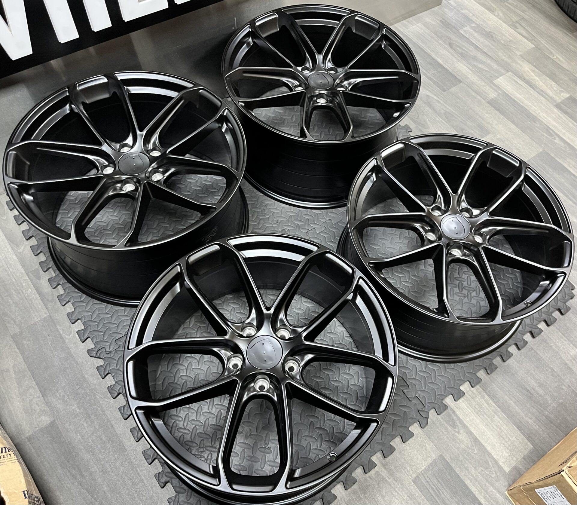 PORSCHE CAYENNE GTS STYLE 5X130 71.6 - Image 3