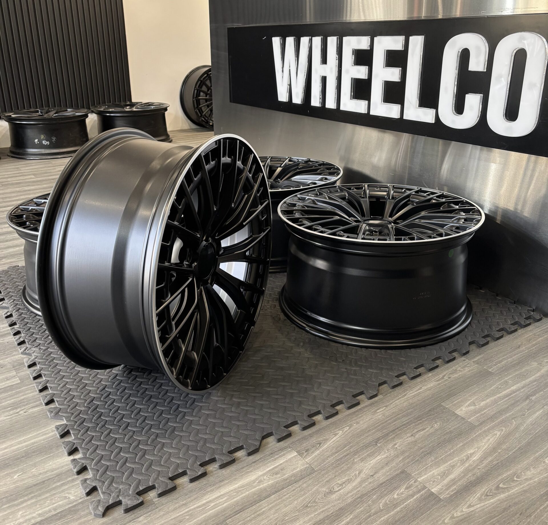 MERCEDES E53 AMG V2 STYLE 5X112 66.6 - Image 6