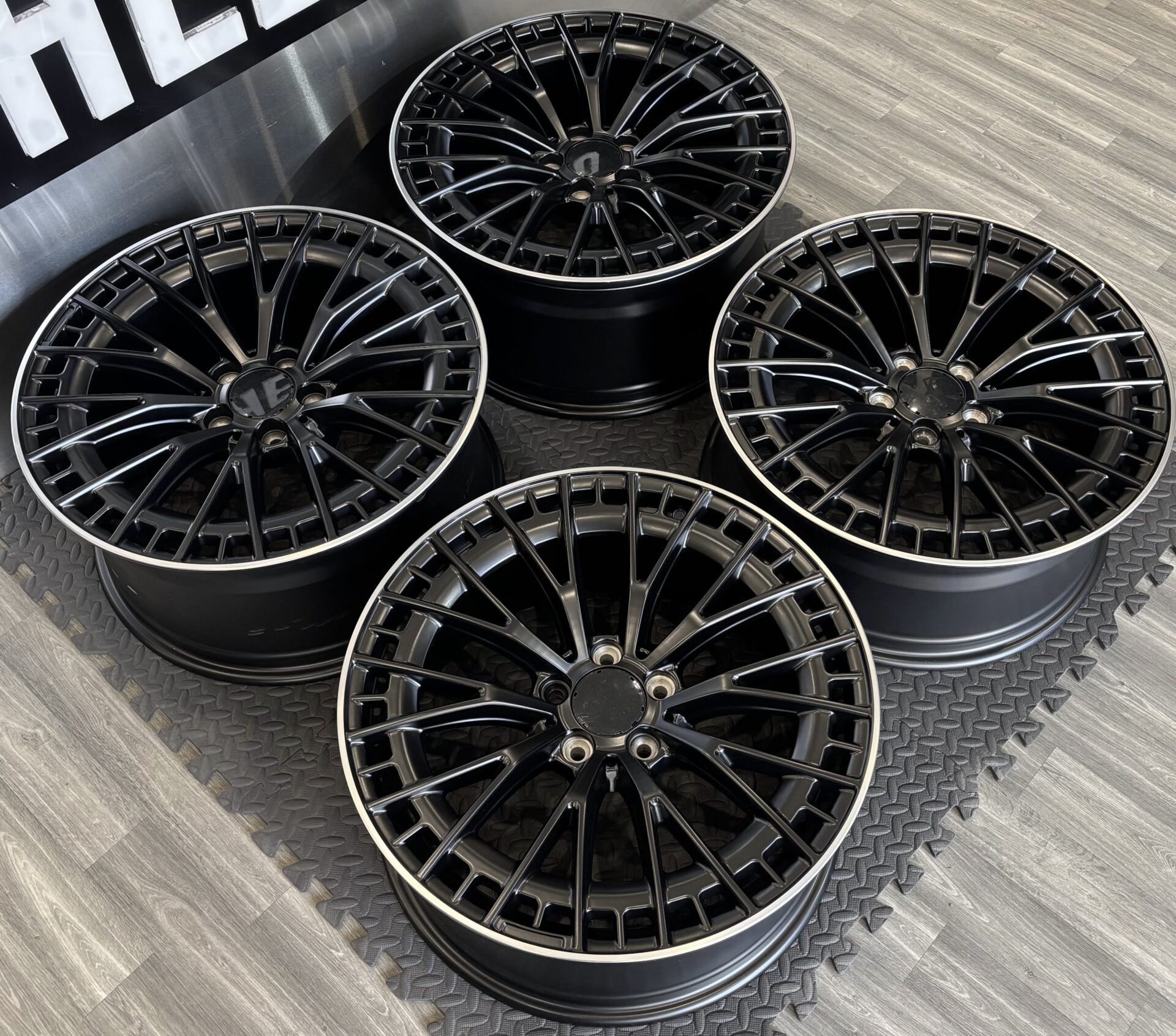 MERCEDES E53 AMG V2 STYLE 5X112 66.6 - Image 3