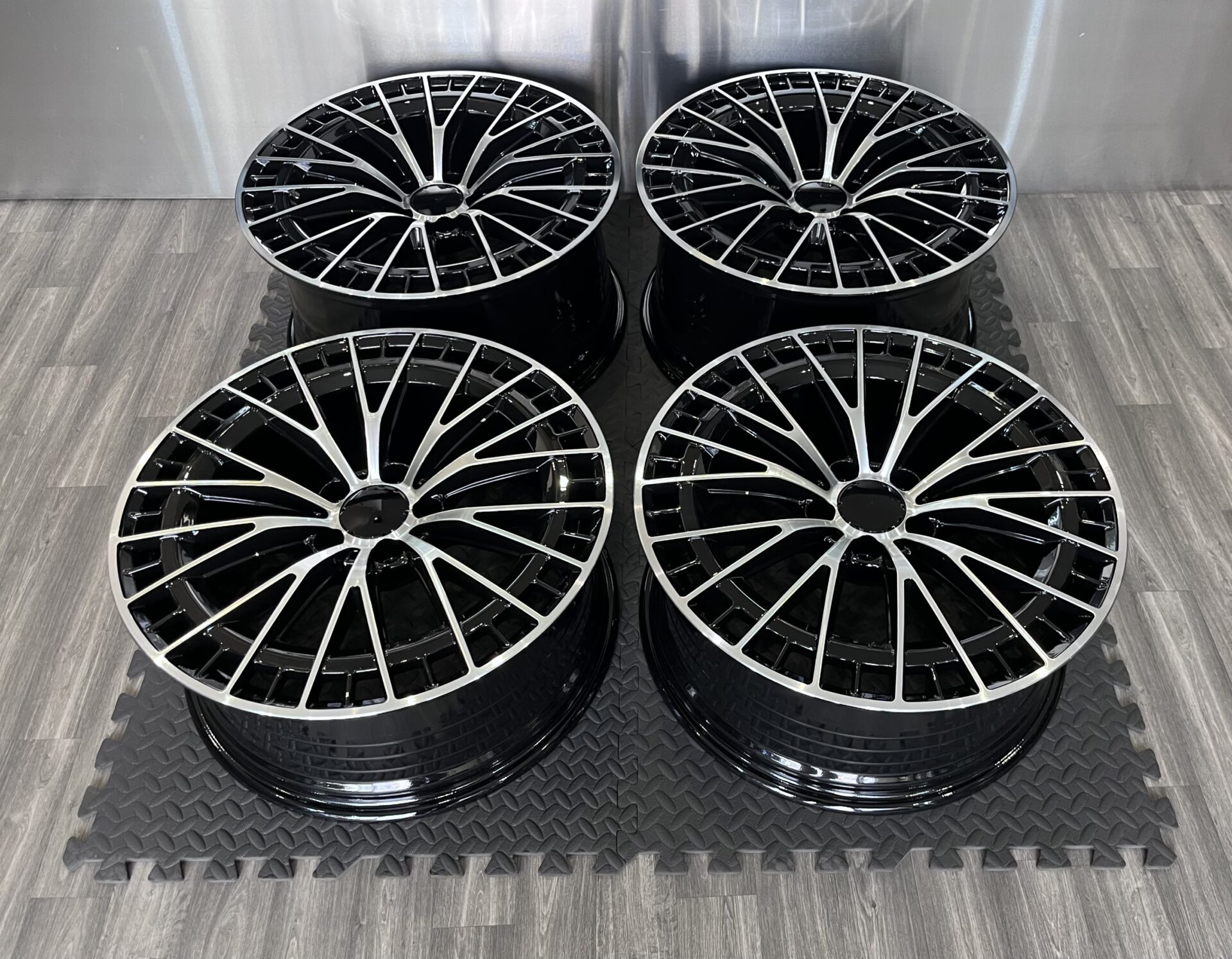 MERCEDES E53 AMG V2 STYLE 5X112 66.6 - Image 4