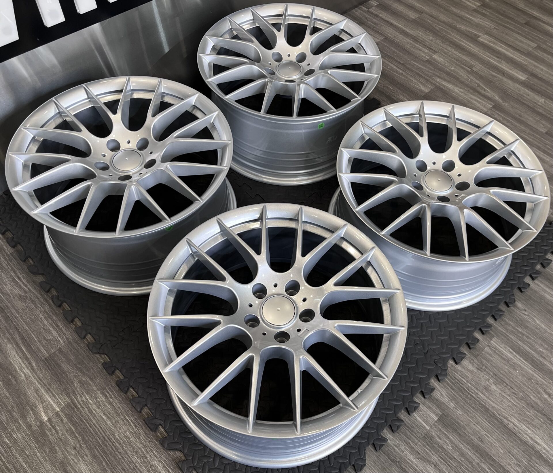 BMW CSL STYLE 5X120 72.6 - Image 2