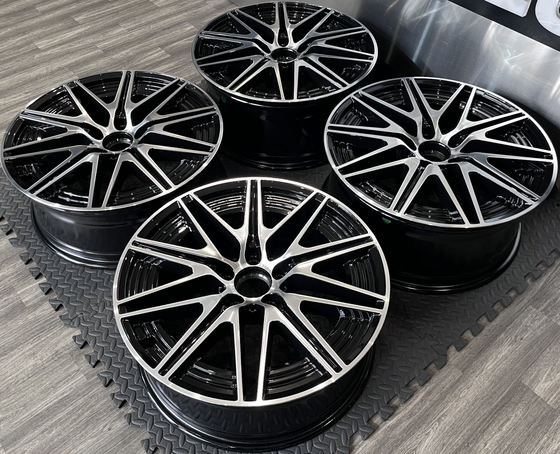 MERCEDES C43 AMG STYLE 5X112 66.6 - Image 4